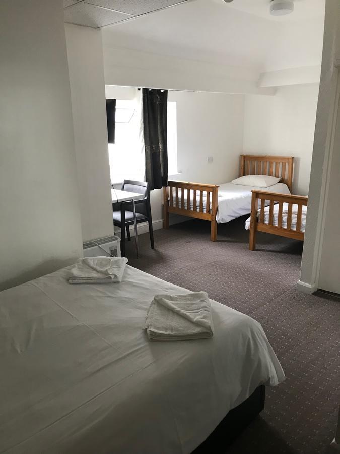 Hotel Lindal Harrow Esterno foto