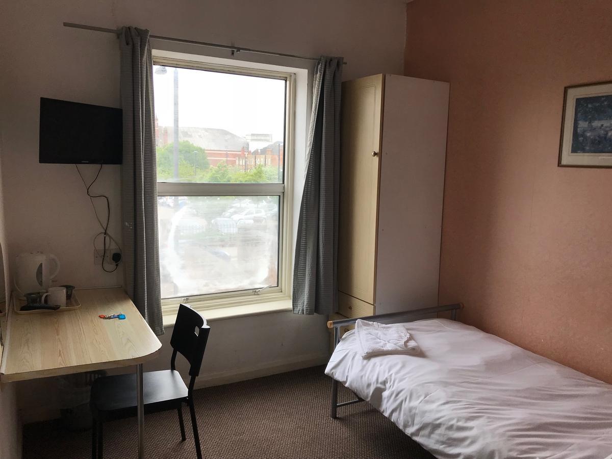 Hotel Lindal Harrow Esterno foto